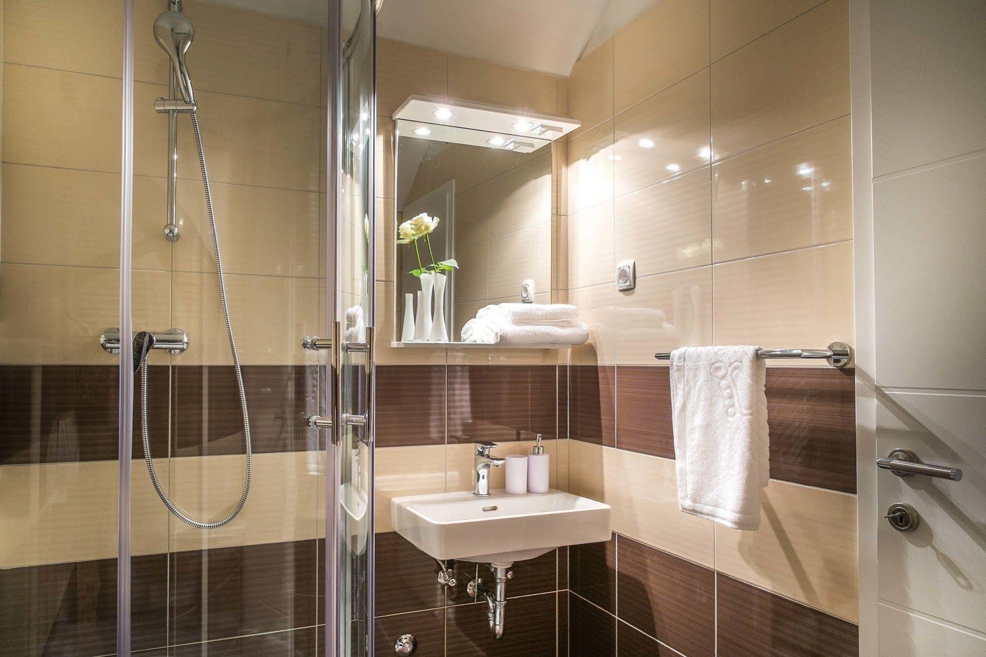 Split Oasis Studio Apartments Εξωτερικό φωτογραφία