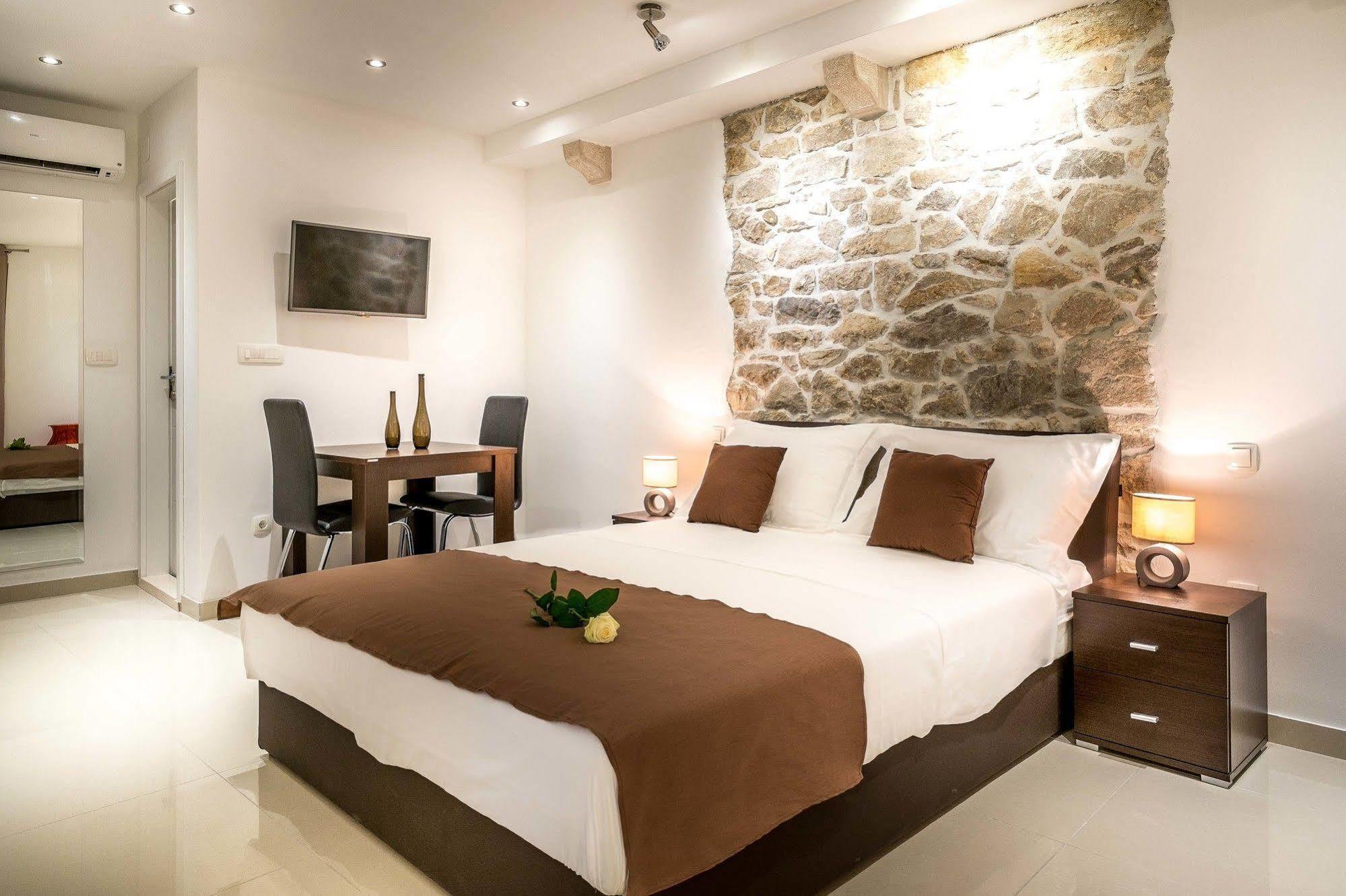 Split Oasis Studio Apartments Εξωτερικό φωτογραφία